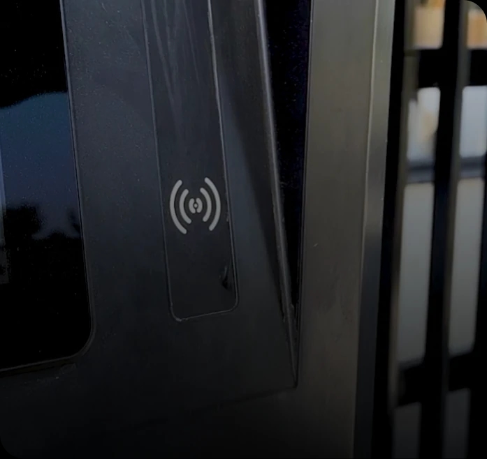 Zeon Charging RFID Key Tap To Charge